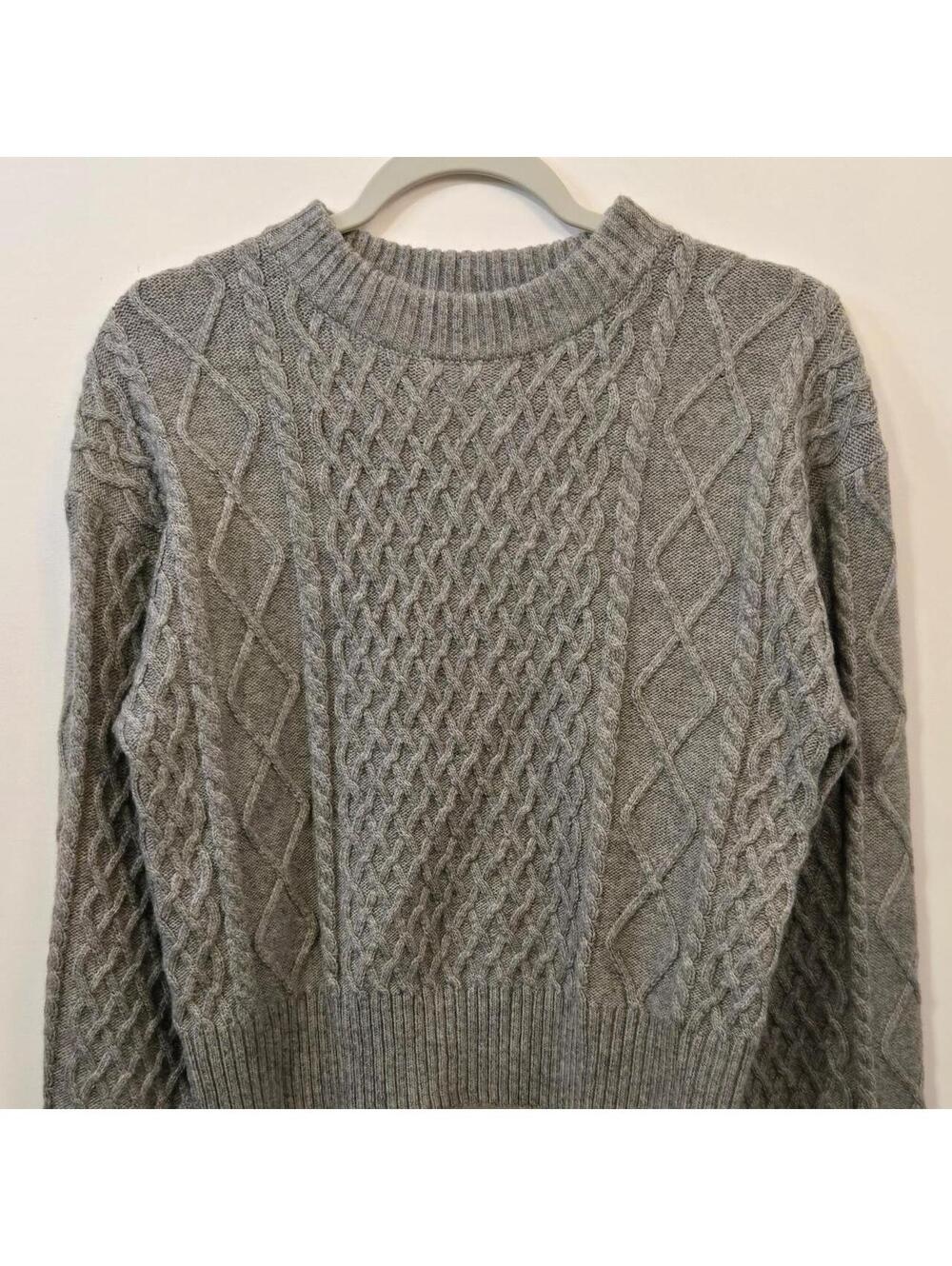 H&M Women's Grey and Green Jumper